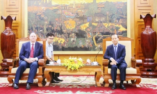 Phó Chủ tịch Thường trực UBND tỉnh Mai Sơn tiếp đoàn Kenan Foundation Asia